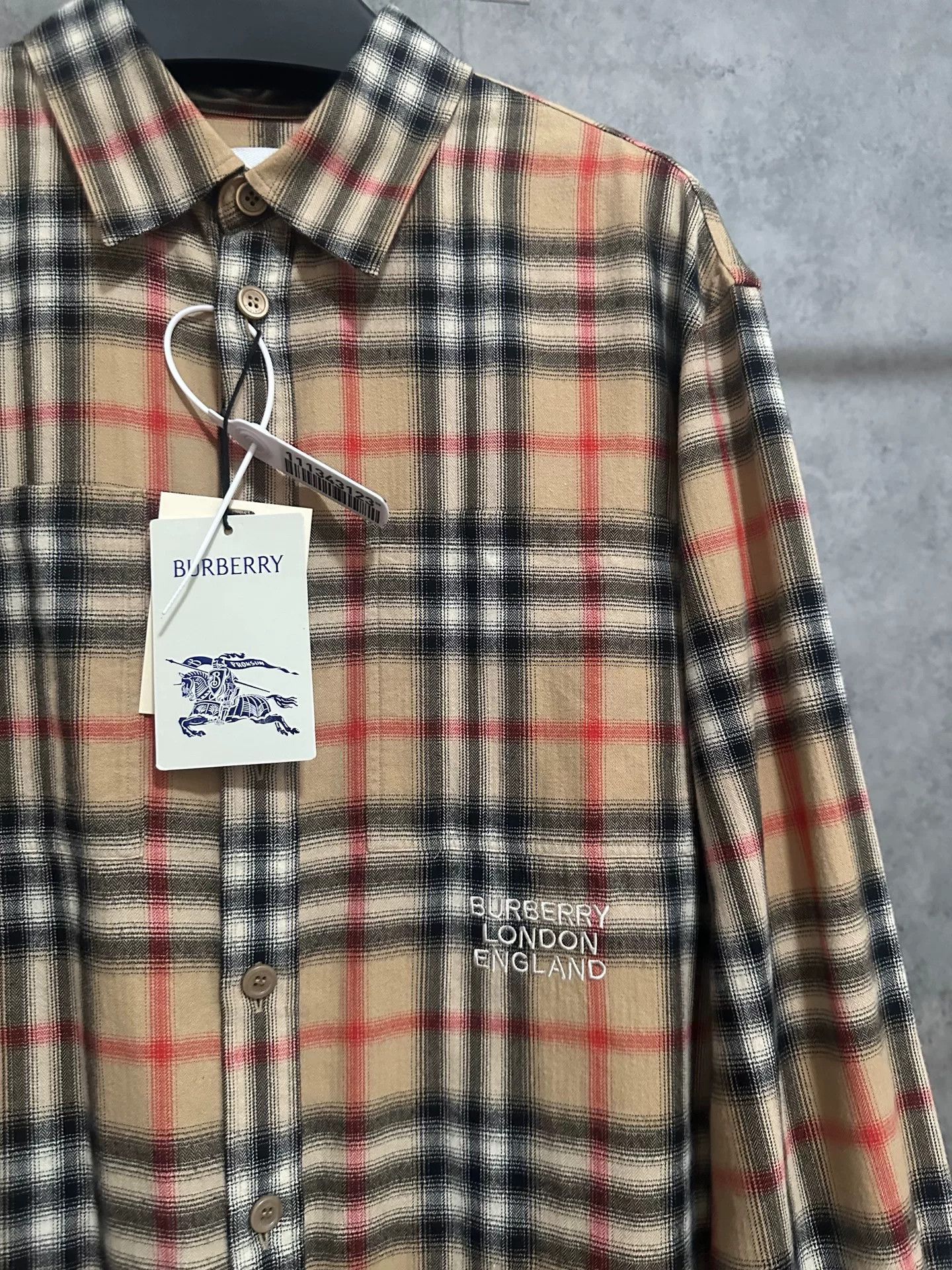 Burberry Burberry Classic Check Long Sleeve Shirt Size US L / EU 52-54 / 3 - 2 Thumbnail