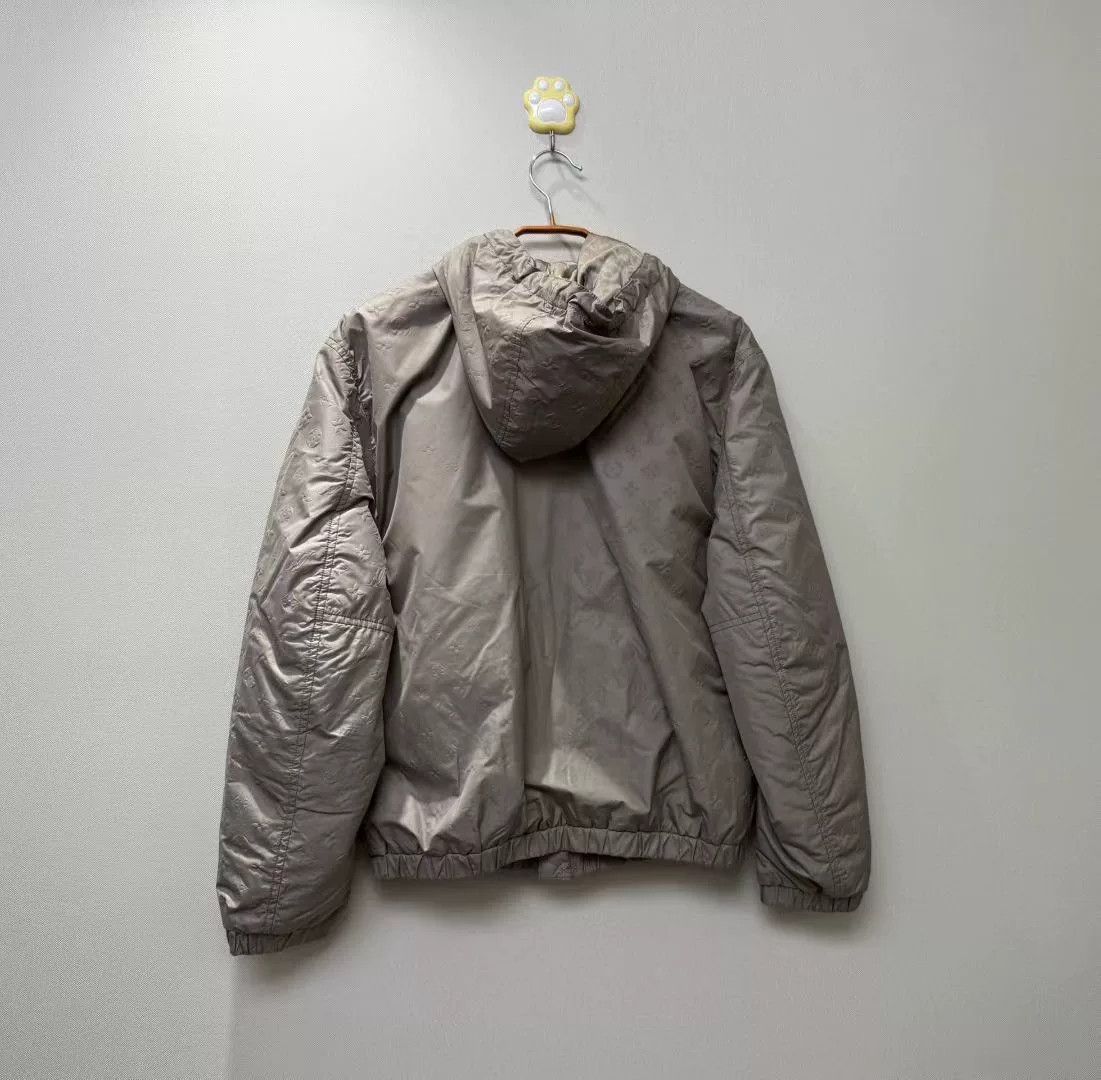 Louis Vuitton Louis Vuitton Khaki Embossed Logo Jacket Size US S / EU 44-46 / 1 - 4 Thumbnail