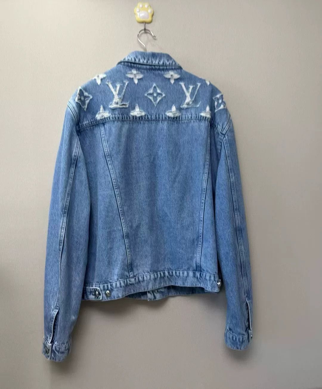 Louis Vuitton Louis Vuitton Blue Distressed Logo Denim Jacket Size US XL / EU 56 / 4 - 4 Thumbnail