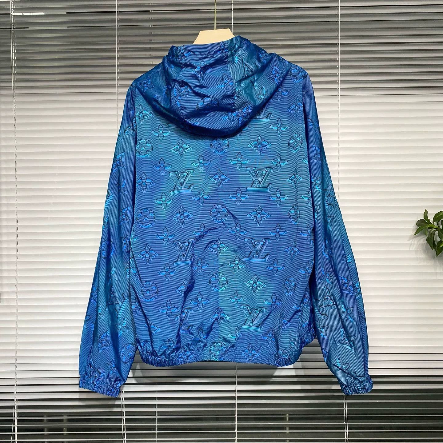 Louis Vuitton LV 2054 Collection Blue Windbreaker Size US XL / EU 56 / 4 - 2 Thumbnail