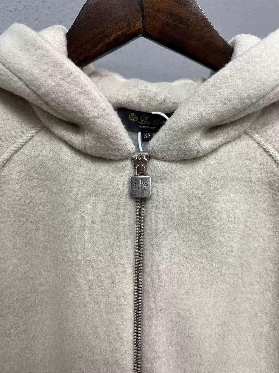 Loro Piana Loro Piana Cashmere Hoodie Size XS / US 0-2 / IT 36-38 - 3 Thumbnail