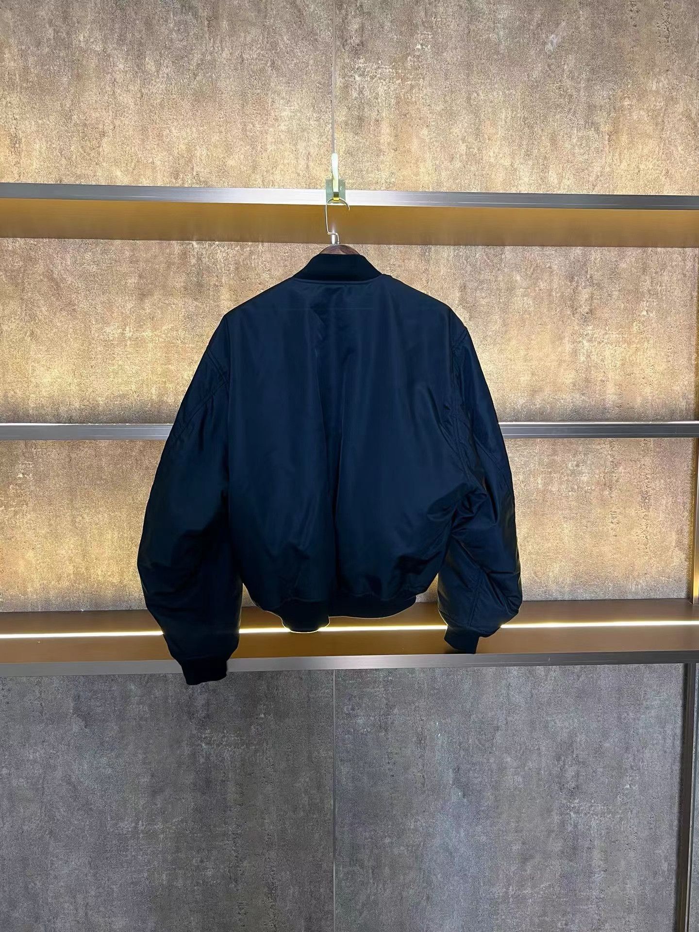 Balenciaga Balenciaga New Logo Bomber Size XS / US 0-2 / IT 36-38 - 2 Thumbnail