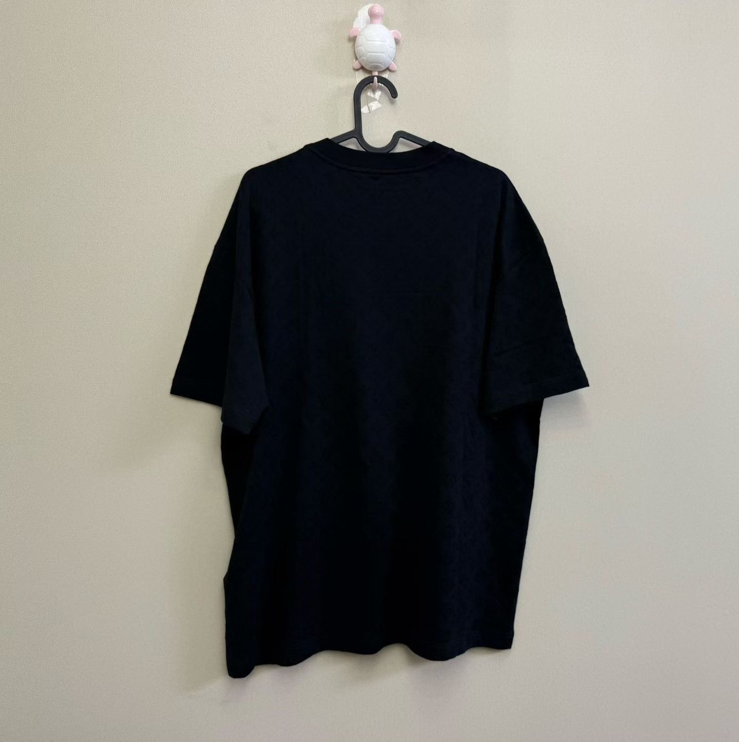 Louis Vuitton Louis Vuitton Black Flocked Logo Short Sleeve Size US L / EU 52-54 / 3 - 4 Thumbnail