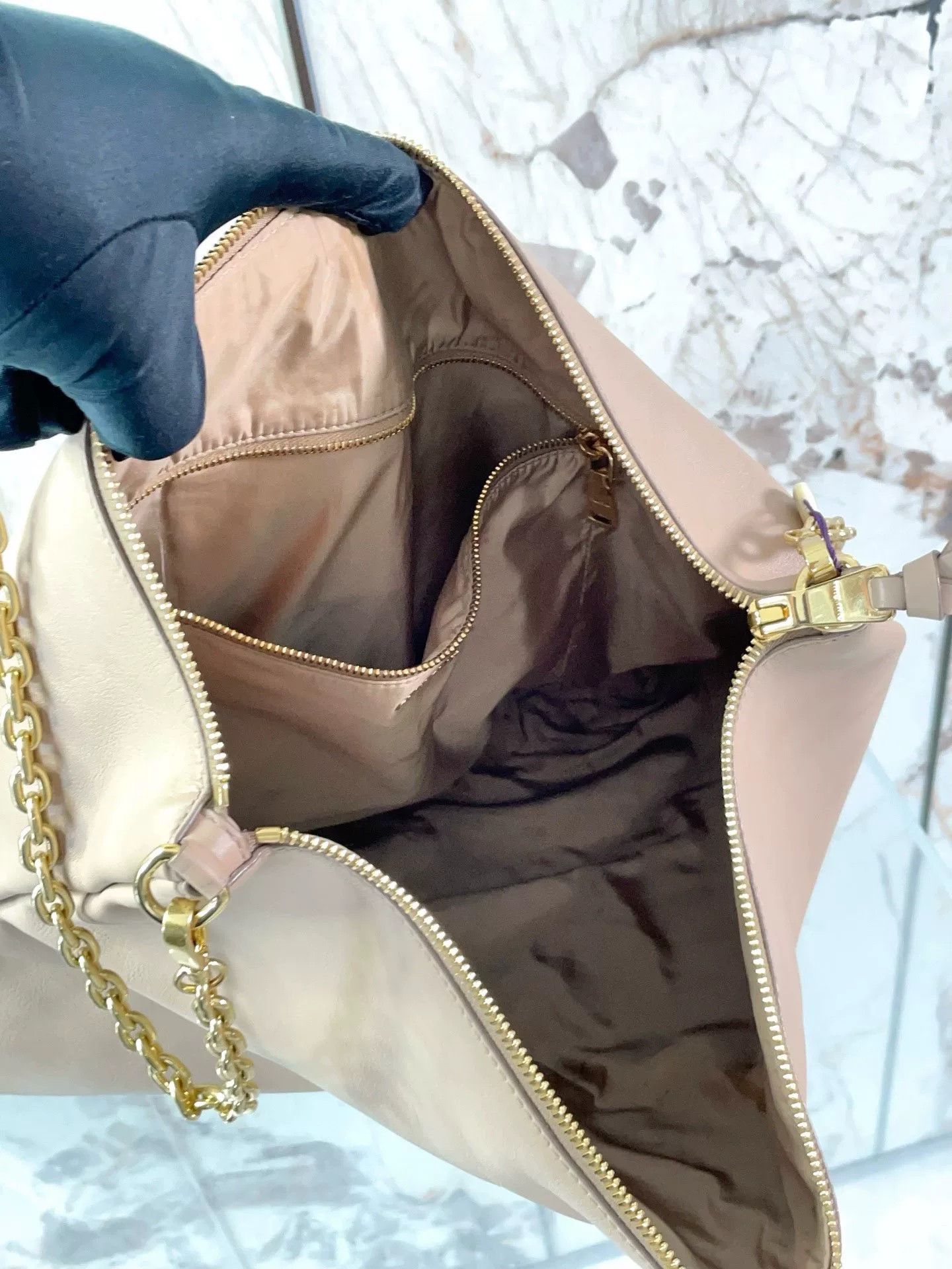 Miu Miu Pre-loved Bag Very good condition Size ONE SIZE - 9 Thumbnail