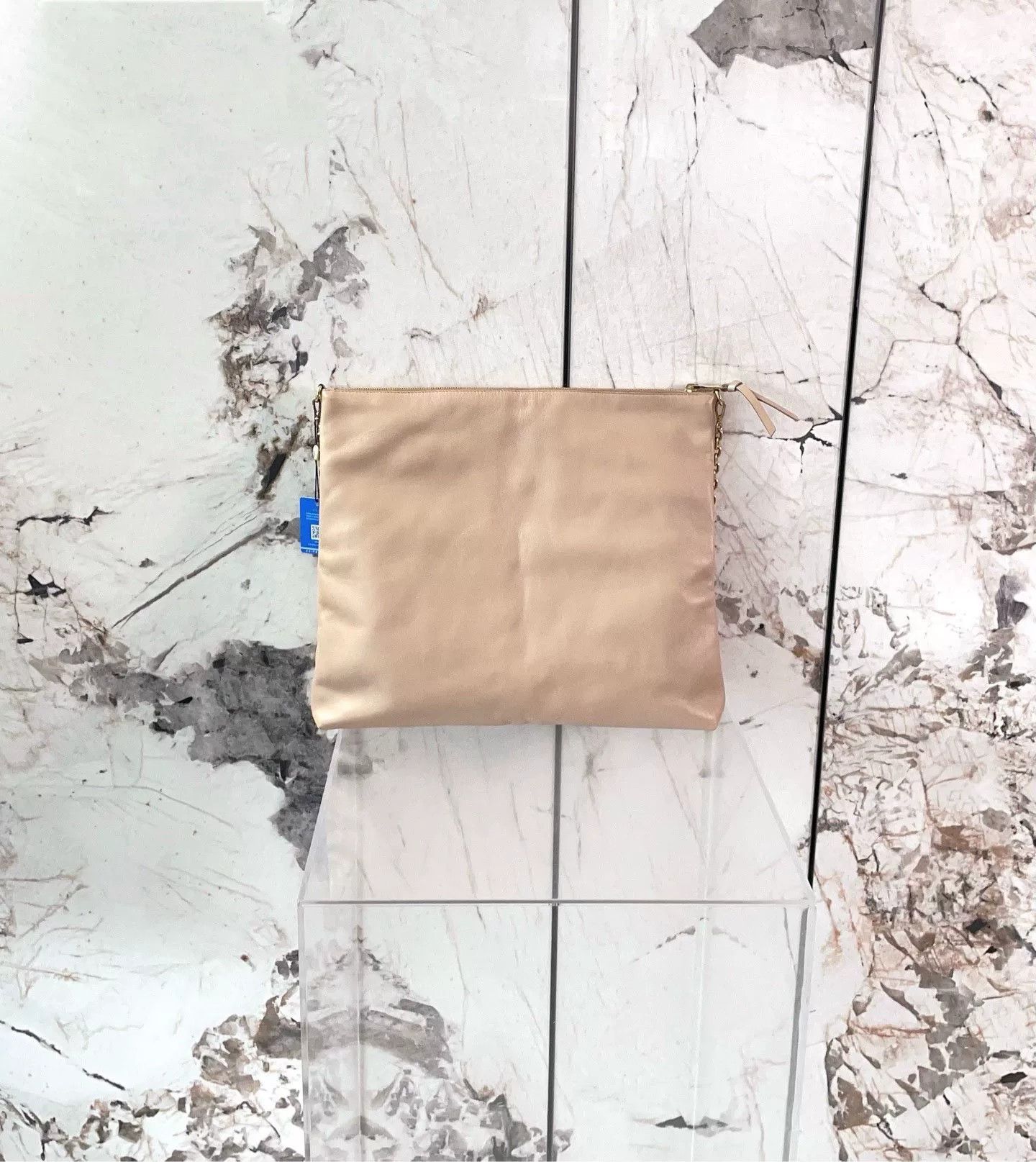 Miu Miu Pre-loved Bag Very good condition Size ONE SIZE - 2 Thumbnail