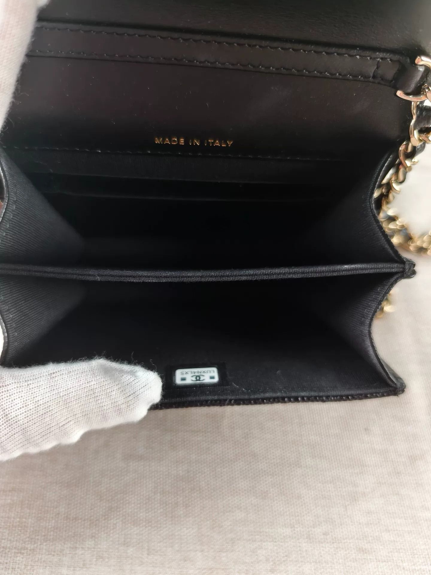 Chanel Pre-loved Bag Very good condition Size ONE SIZE - 6 Thumbnail