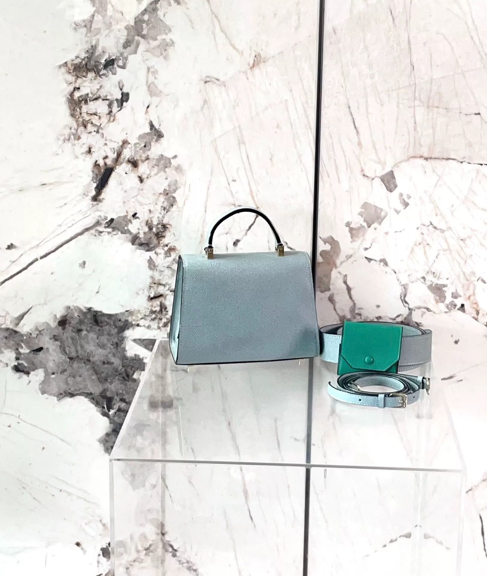 Valextra Pre-loved Bag Very good condition Size ONE SIZE - 2 Thumbnail