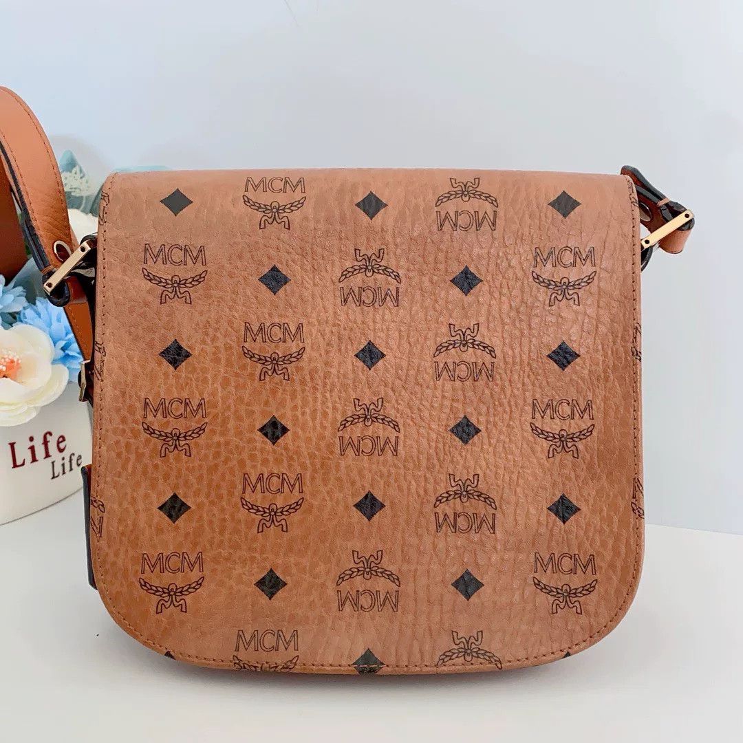 MCM Pre-loved Bag Very good condition Size ONE SIZE - 2 Thumbnail