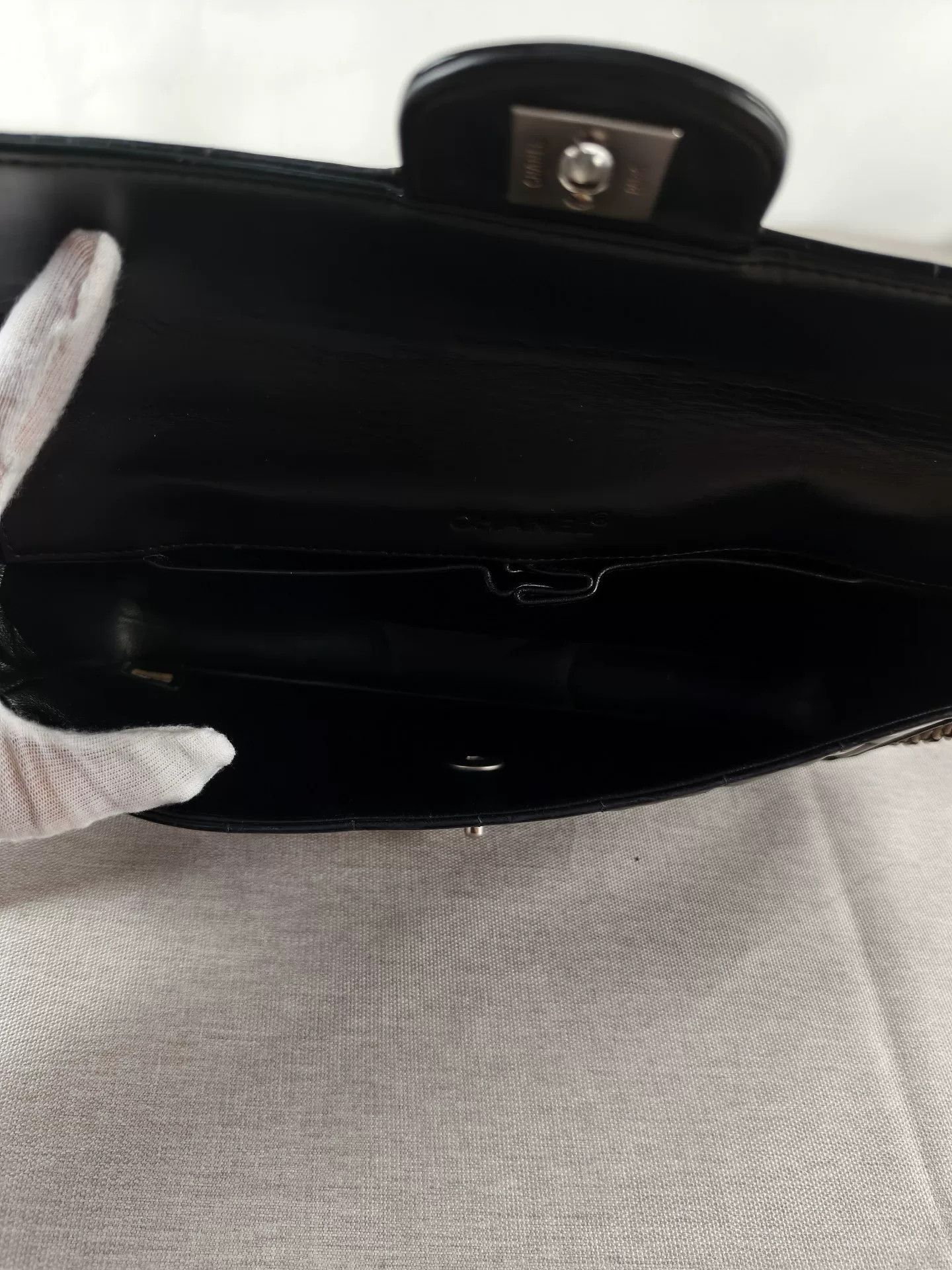 Chanel Pre-loved Bag Very good condition Size ONE SIZE - 3 Thumbnail
