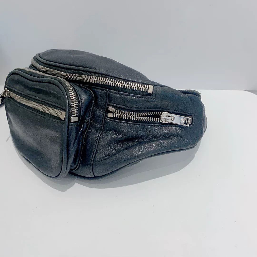 Alexander McQueen Pre-loved Bag Very good condition Size ONE SIZE - 4 Thumbnail