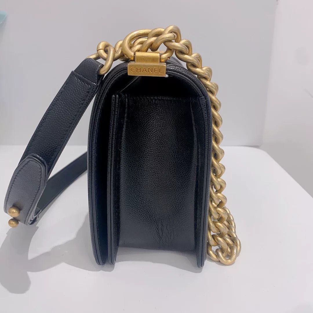 Chanel Pre-loved Bag Very good condition Size ONE SIZE - 5 Thumbnail
