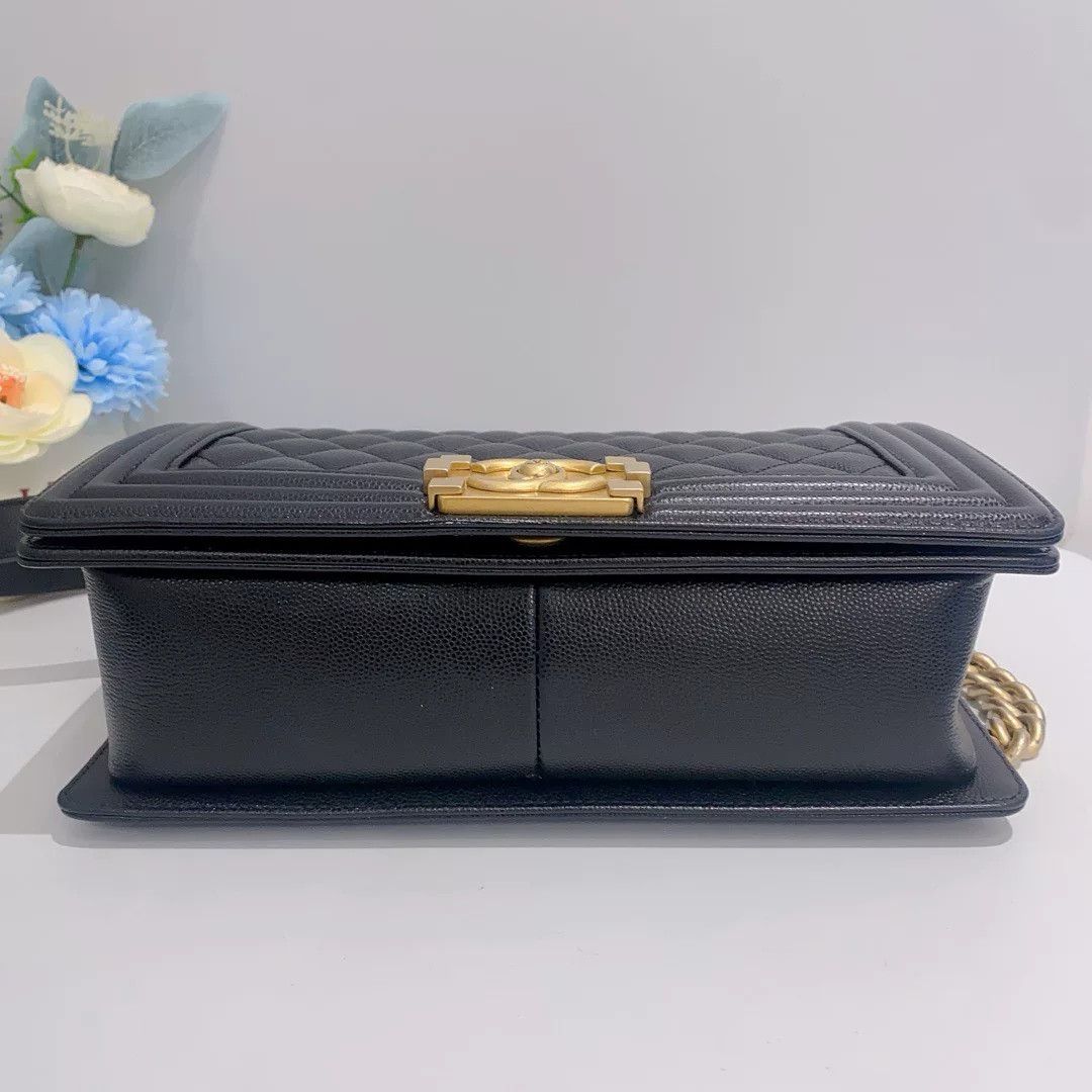 Chanel Pre-loved Bag Very good condition Size ONE SIZE - 3 Thumbnail
