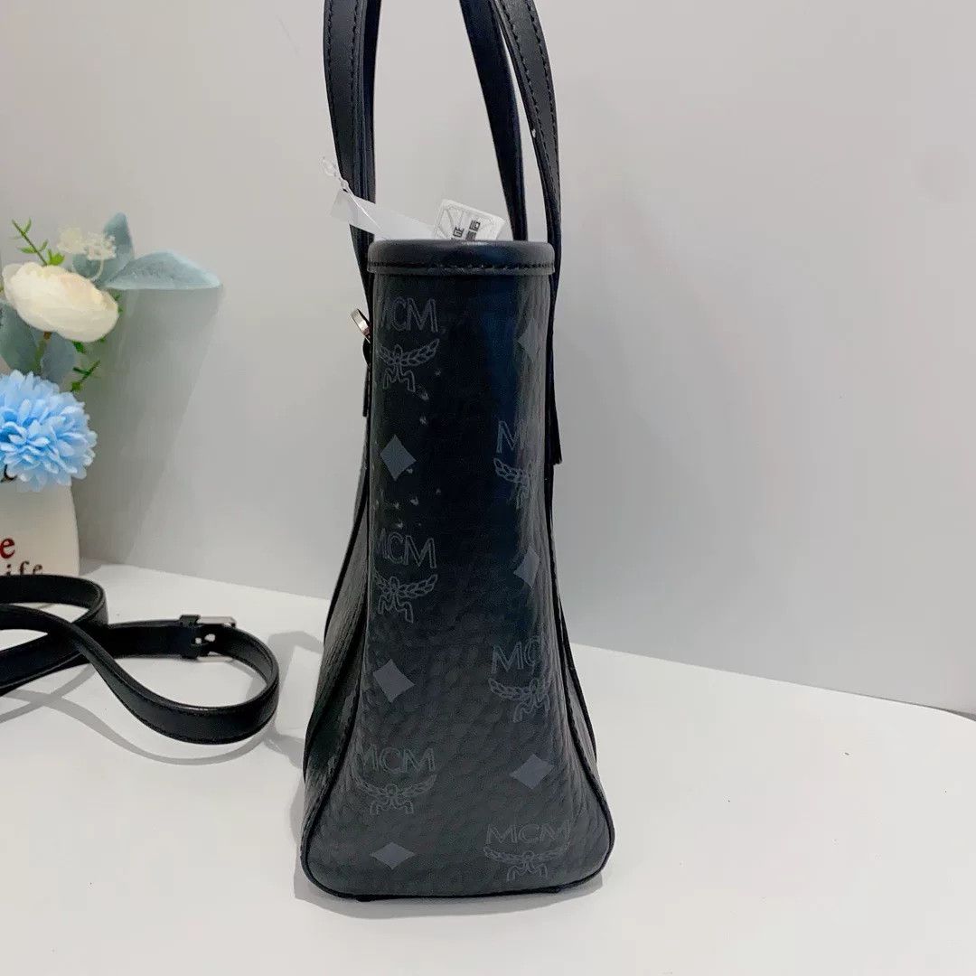 MCM Pre-loved Bag Very good condition Size ONE SIZE - 5 Thumbnail