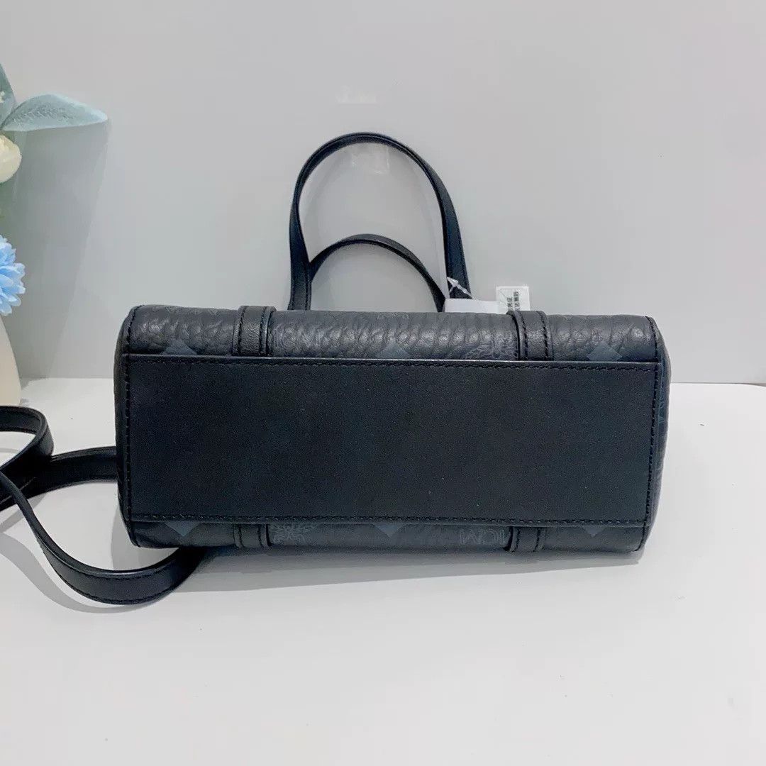 MCM Pre-loved Bag Very good condition Size ONE SIZE - 2 Thumbnail