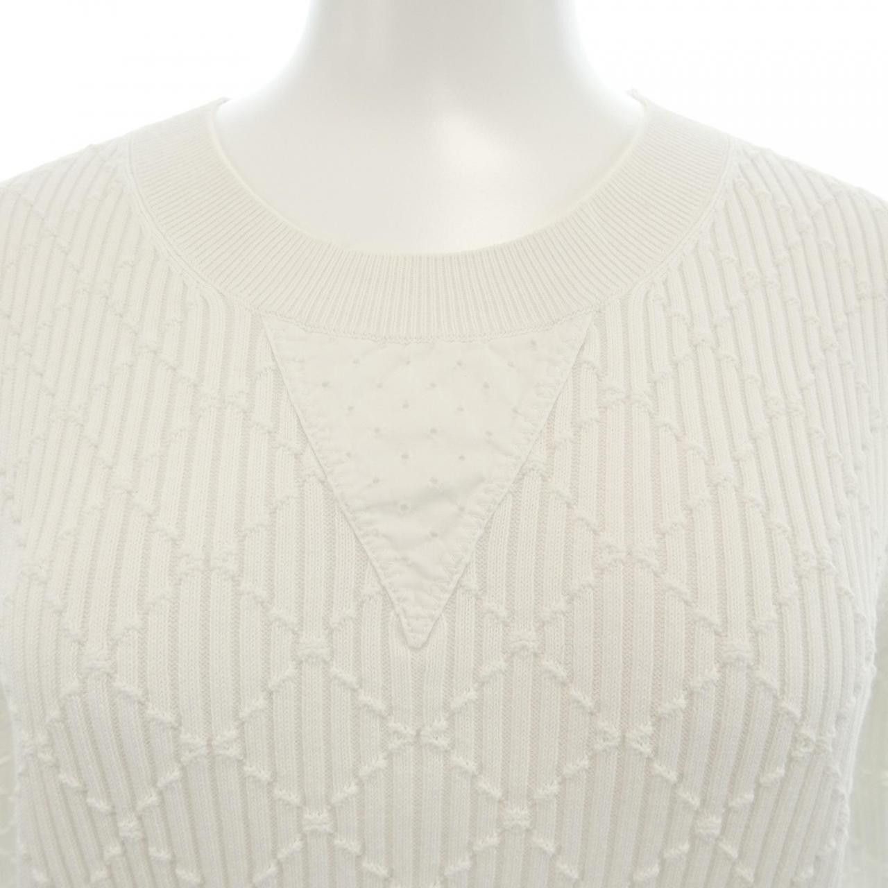 Chanel Chanel Chanel Top Textile Tops P45606K05727 DUTY FREE for USA Size ONE SIZE - 5 Thumbnail