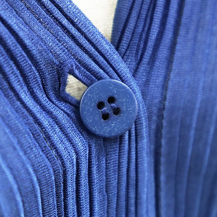 Other Other Pleats Please Polyester Cape Cardigan Textile Outerwear DUTY FREE for USA Size ONE SIZE - 3 Thumbnail
