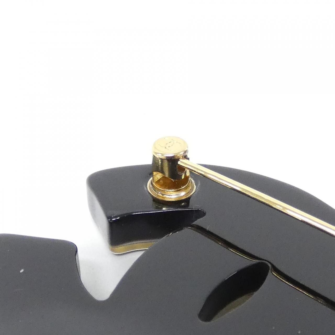 Chanel Chanel Chanel Brooch Metal Brooch DUTY FREE for USA Size ONE SIZE - 6 Thumbnail
