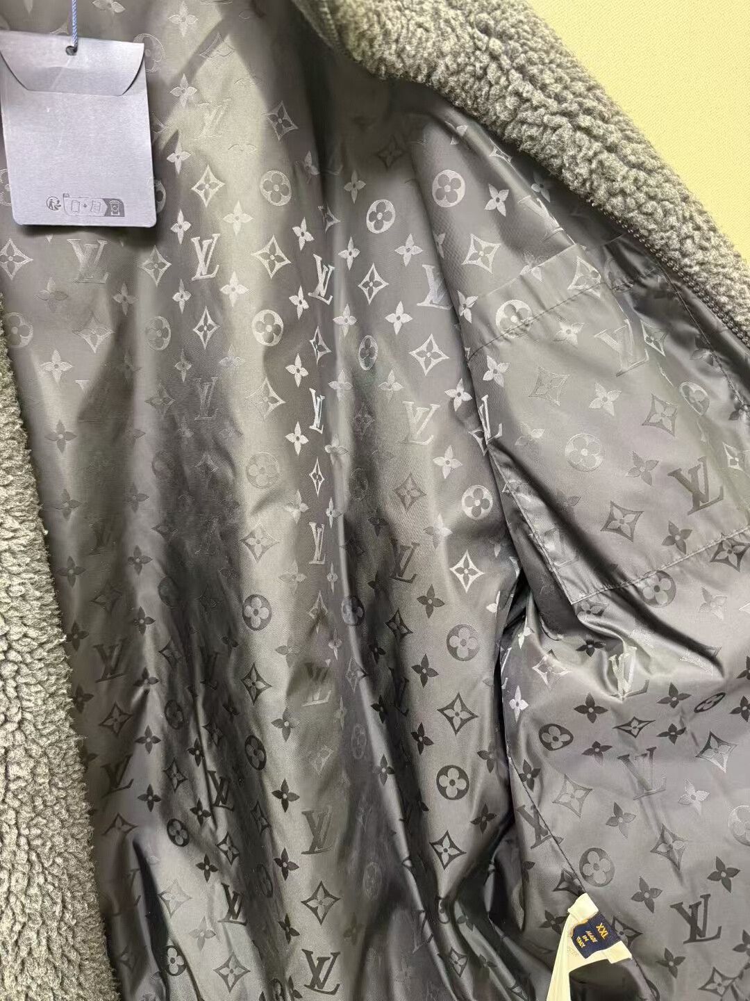 Louis Vuitton Louis Vuitton Full Logo Teddy Jacket Size US XXL / EU 58 / 5 - 3 Thumbnail