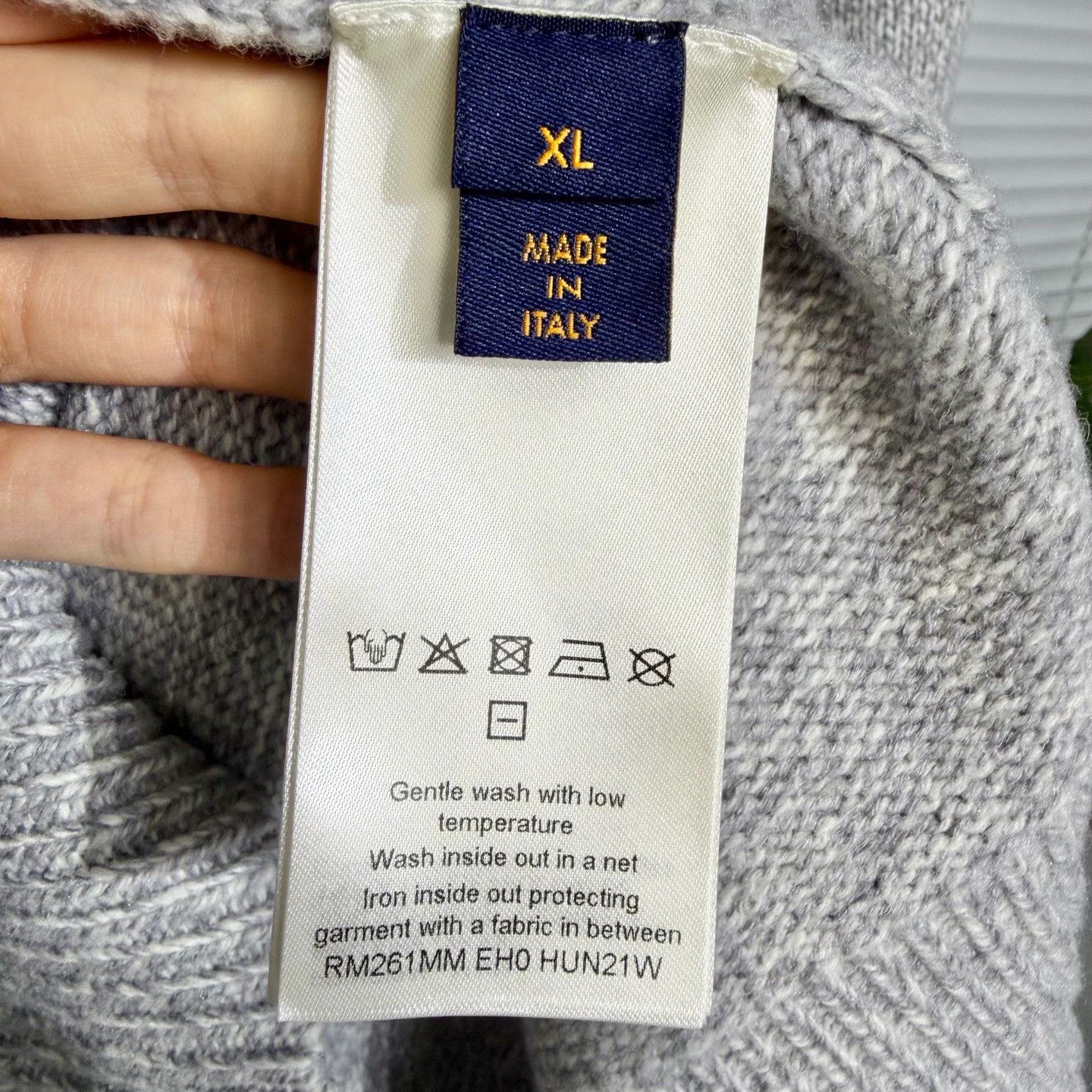 Louis Vuitton LV 2026 New Gray Knitted Sweater Size US XL / EU 56 / 4 - 4 Thumbnail