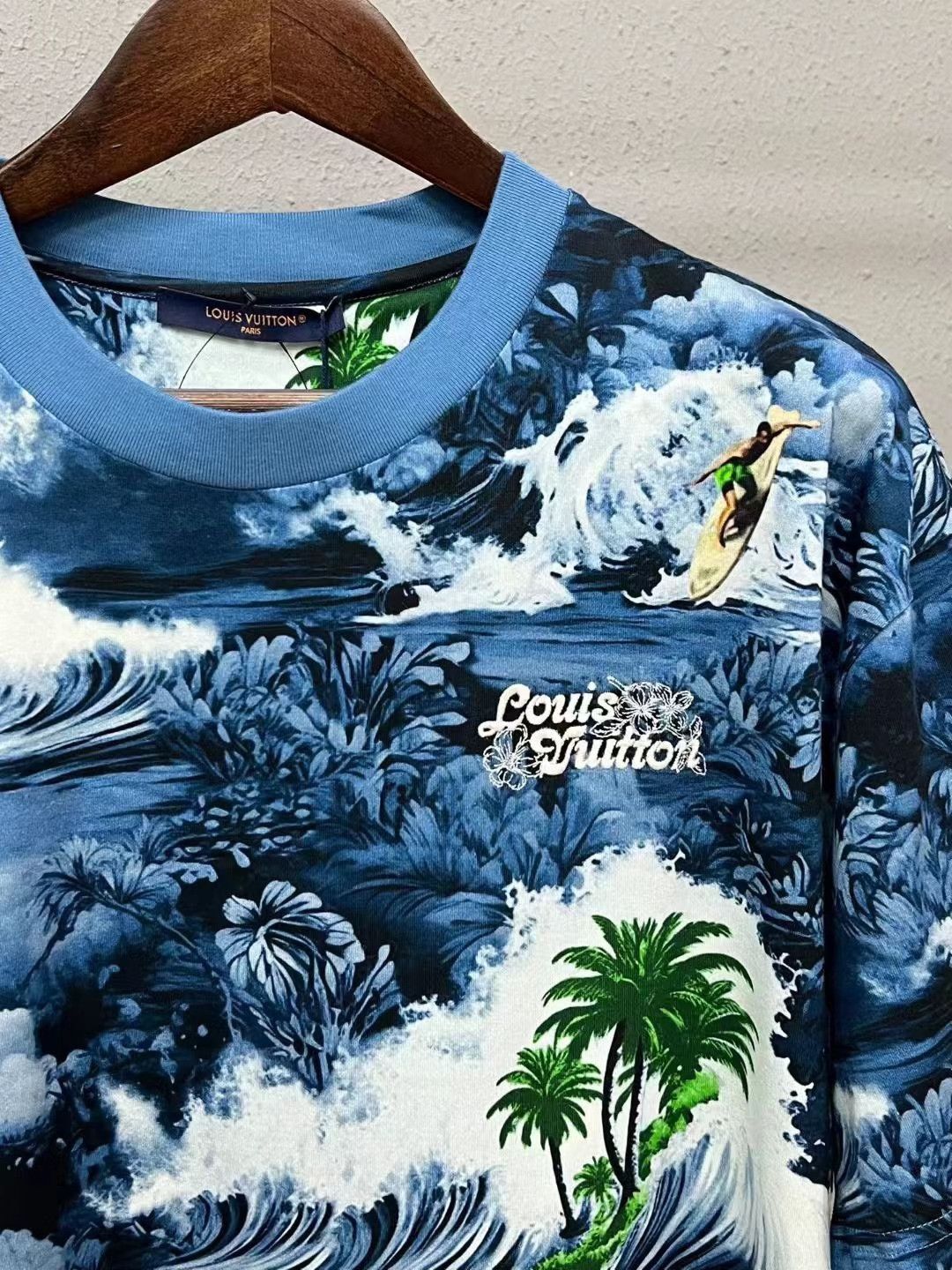 Louis Vuitton Lv New Wave Short-Sleeve Tee Size US XL / EU 56 / 4 - 3 Thumbnail