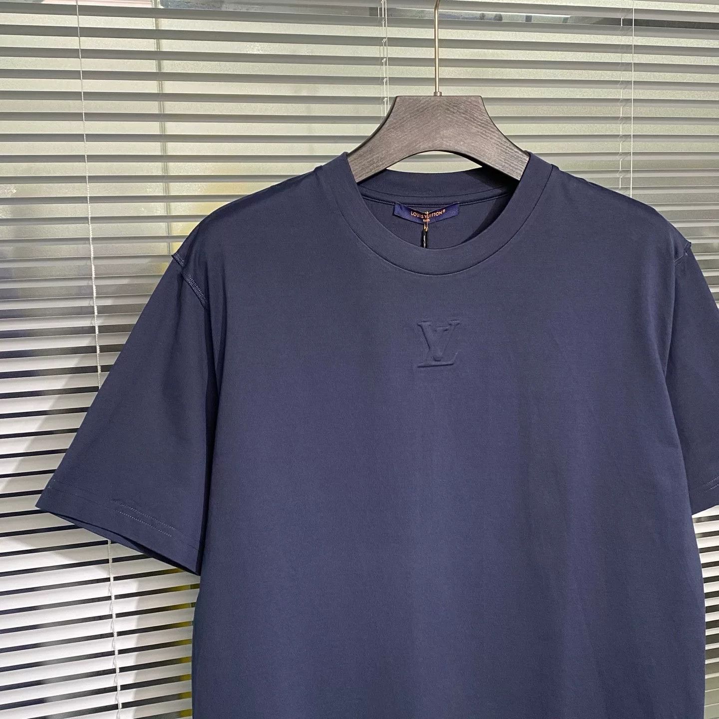 Louis Vuitton LV Short Sleeve T-Shirt XL Size US XL / EU 56 / 4 - 5 Thumbnail