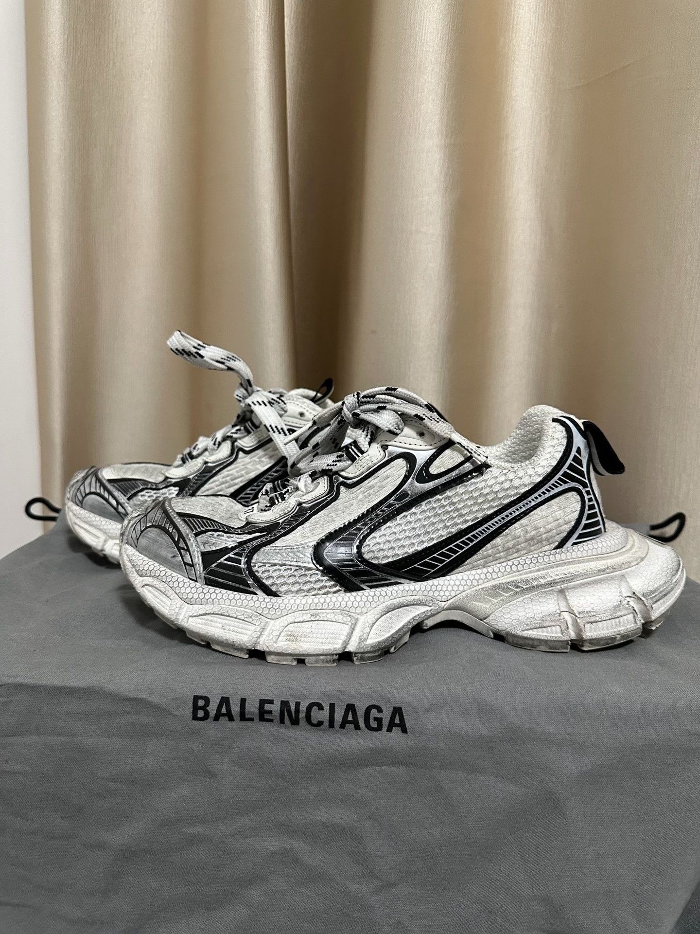 Balenciaga Balenciaga Distressed Black Silver Dad Shoes Size US 6 / IT 36 - 2 Thumbnail