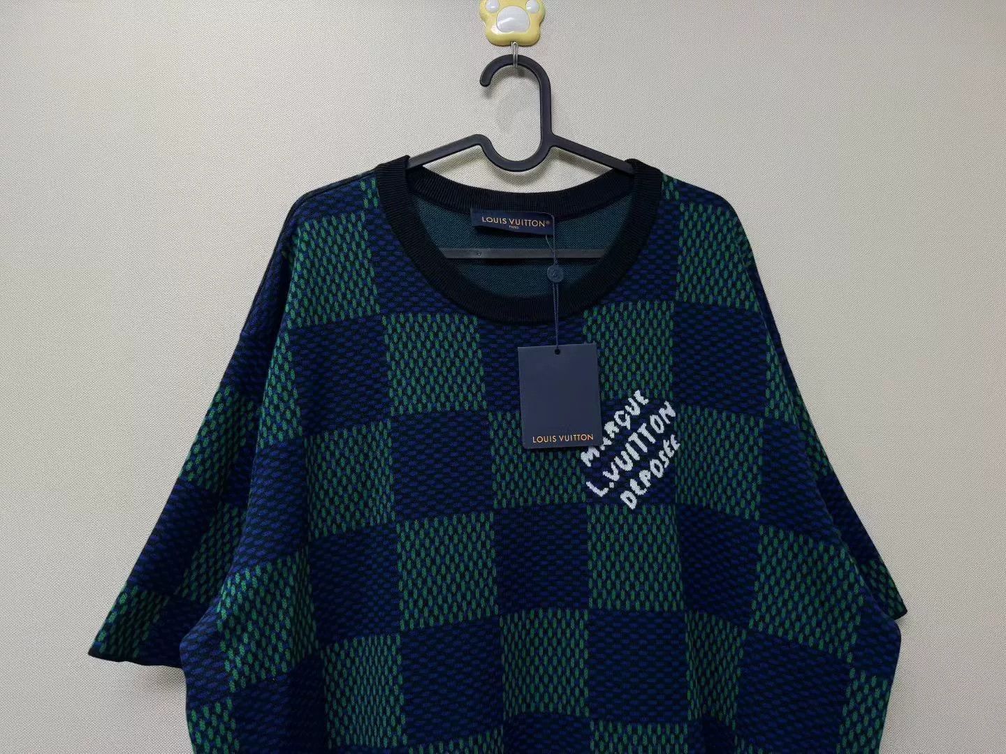 Louis Vuitton Louis Vuitton x Pharrell Checkerboard Logo Tee Size US XL / EU 56 / 4 - 2 Thumbnail