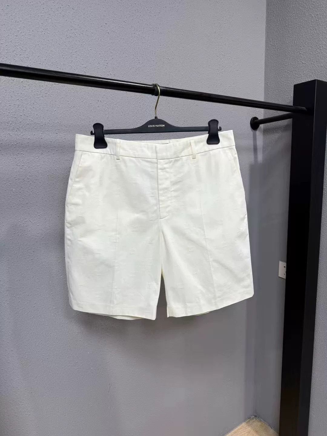 Louis Vuitton Louis Vuitton All-Over Print Shorts Size US 35 - 2 Thumbnail