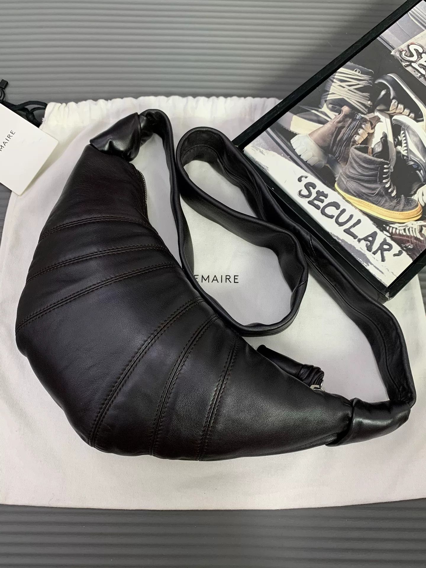 Lemaire Lemaire Small Dark Chocolate Croissant Bag Size ONE SIZE - 2 Thumbnail