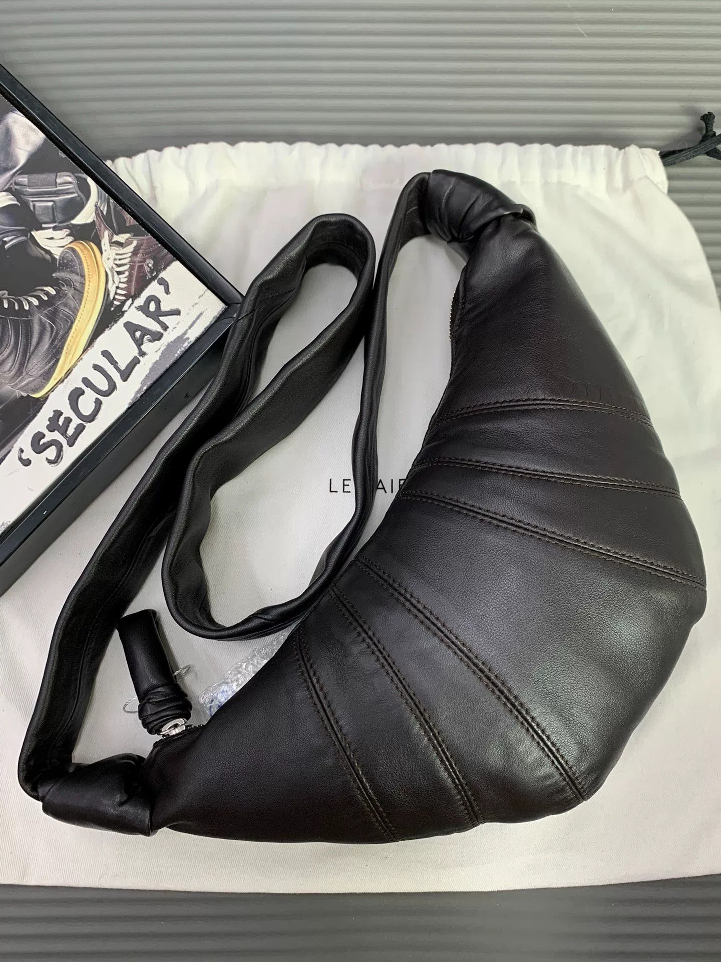 Lemaire Lemaire Small Dark Chocolate Croissant Bag Size ONE SIZE - 3 Thumbnail