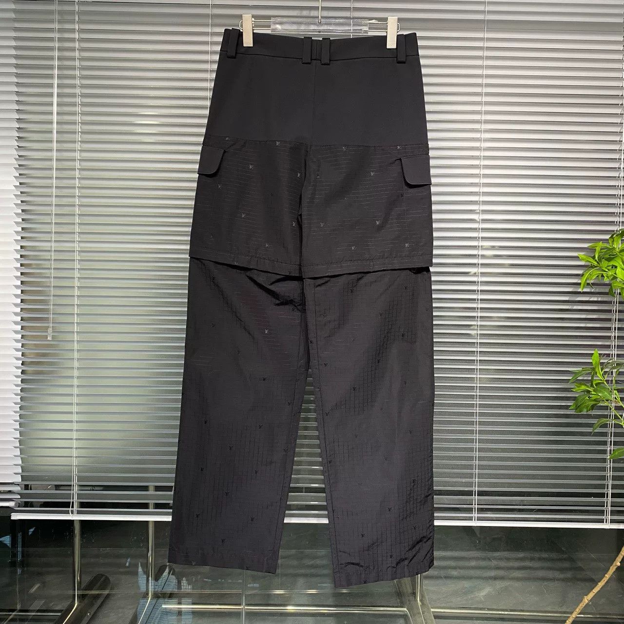 Louis Vuitton LV 24 Early Autumn Tech Fabric Trousers Size US 30 / EU 46 - 2 Thumbnail