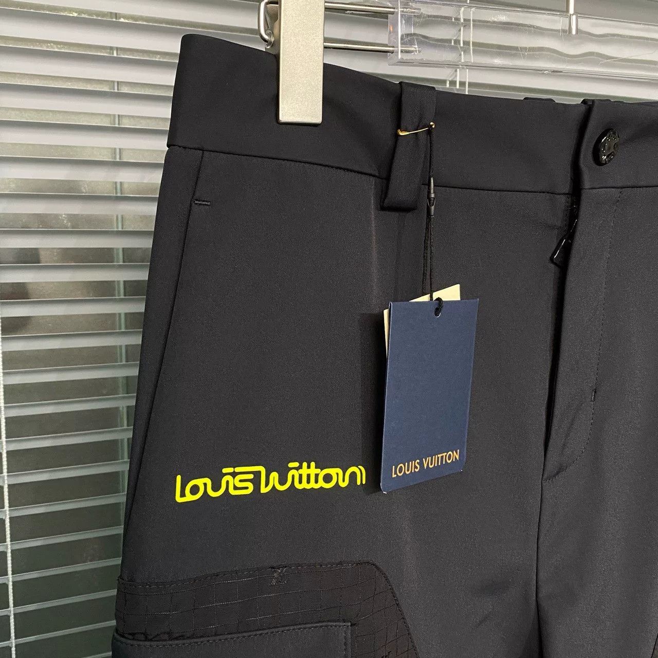 Louis Vuitton LV 24 Early Autumn Tech Fabric Trousers Size US 30 / EU 46 - 6 Thumbnail