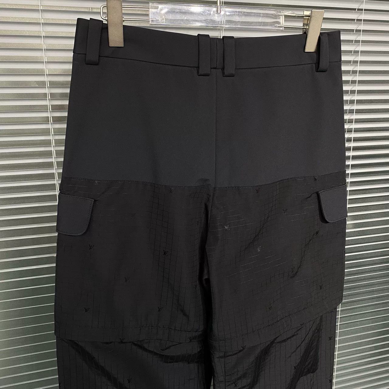 Louis Vuitton LV 24 Early Autumn Tech Fabric Trousers Size US 30 / EU 46 - 9 Thumbnail
