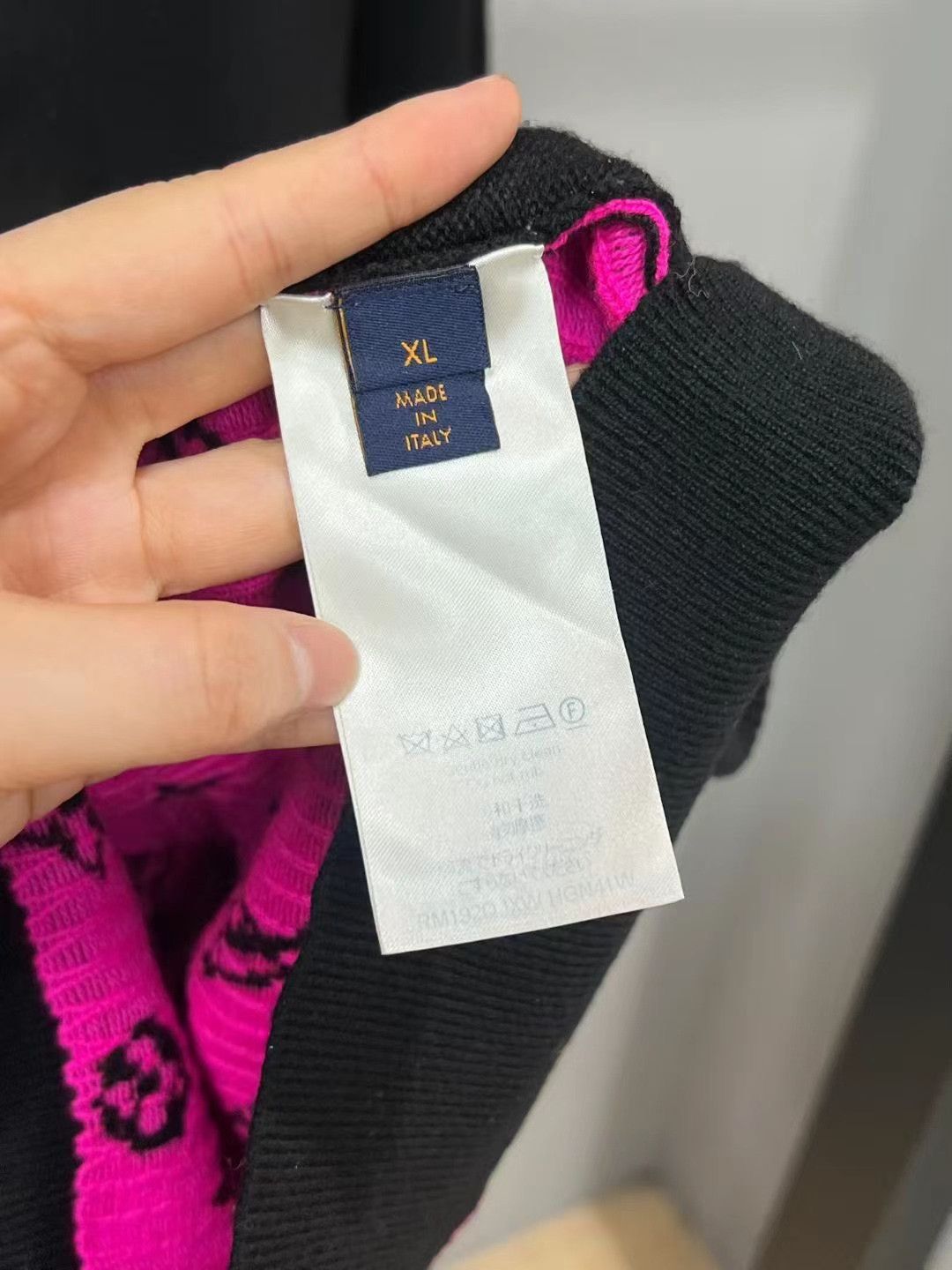 Louis Vuitton LV Pink Back All-over Print Cashmere Sweater Size XL / US 12-14 / IT 48-50 - 3 Thumbnail