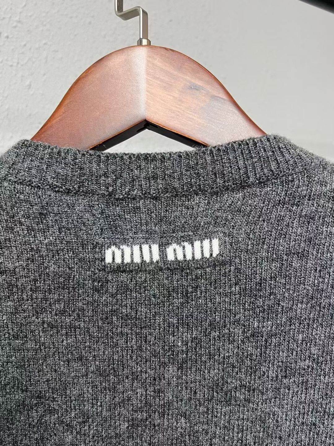 Miu Miu Miumiu Gray Slogan Cardigan Size S / US 4 / IT 40 - 3 Thumbnail