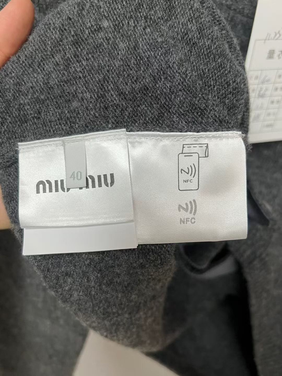 Miu Miu Miumiu Gray Slogan Cardigan Size S / US 4 / IT 40 - 4 Thumbnail
