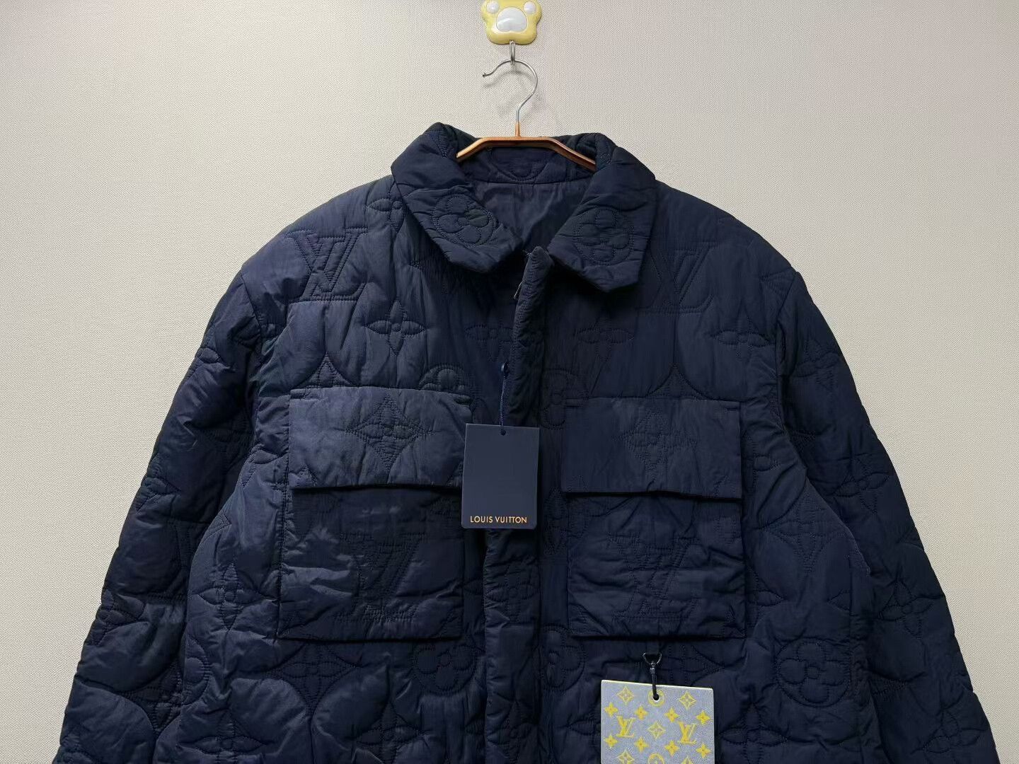 Louis Vuitton Louis Vuitton Embossed Logo Cotton Jacket Size US L / EU 52-54 / 3 - 2 Thumbnail