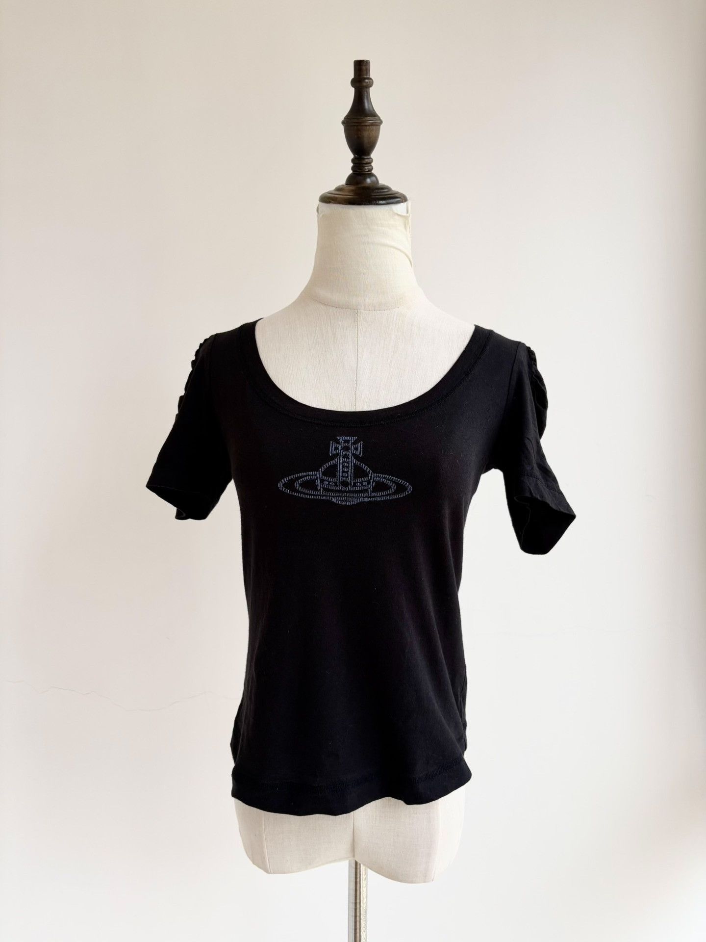 Vivienne Westwood Vivienne Westwood Vintage Black Saturn T-shirt Size M / US 6-8 / IT 42-44 - 2 Thumbnail