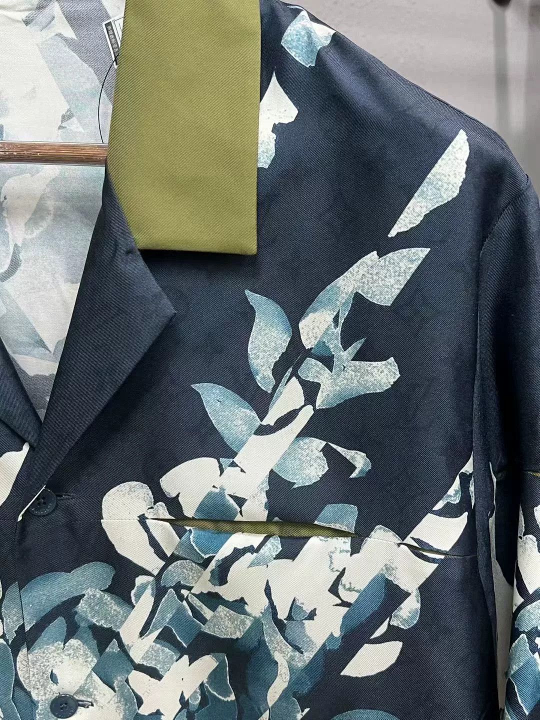 Yayoi Kusama Louis Vuitton Yayoi Kusama All-Over Print Shirt Size US M / EU 48-50 / 2 - 3 Thumbnail