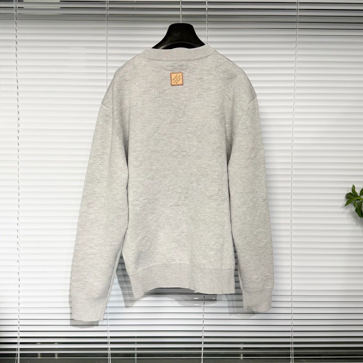 Louis Vuitton Louis Vuitton SS26 Holiday Knit Sweater Size US L / EU 52-54 / 3 - 2 Thumbnail