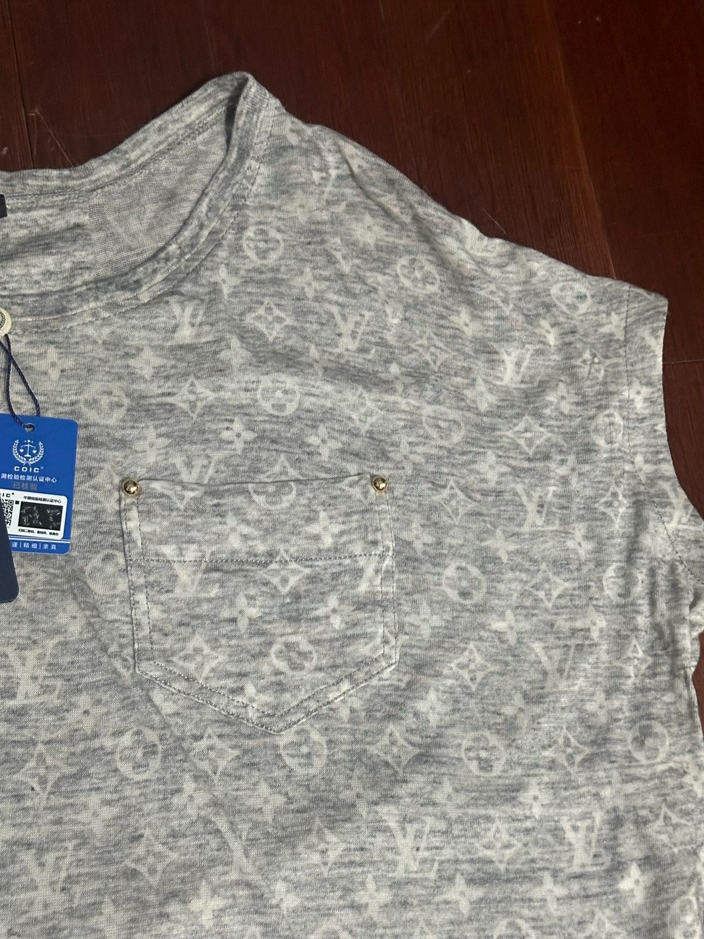 Louis Vuitton LV Monogram Print Short Sleeve T-Shirt Size XS / US 0-2 / IT 36-38 - 3 Thumbnail
