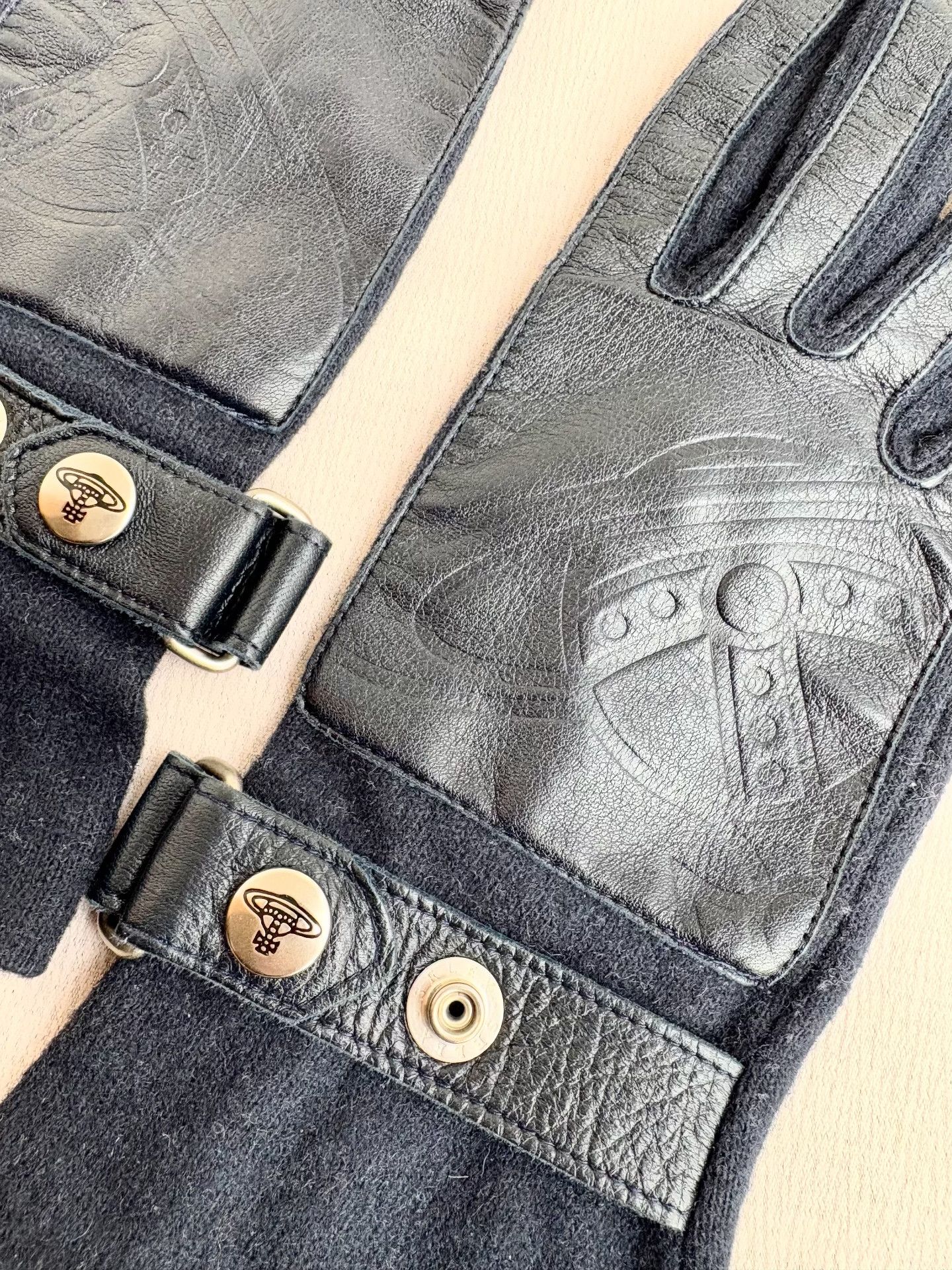 Vivienne Westwood Vivienne Westwood Vintage Saturn Leather Gloves Size ONE SIZE - 2 Thumbnail