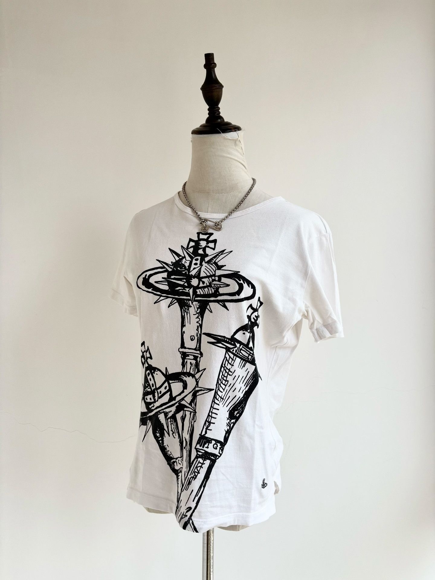 Vivienne Westwood Vivienne Westwood Vintage Saturn T-shirt Size US S / EU 44-46 / 1 - 2 Thumbnail