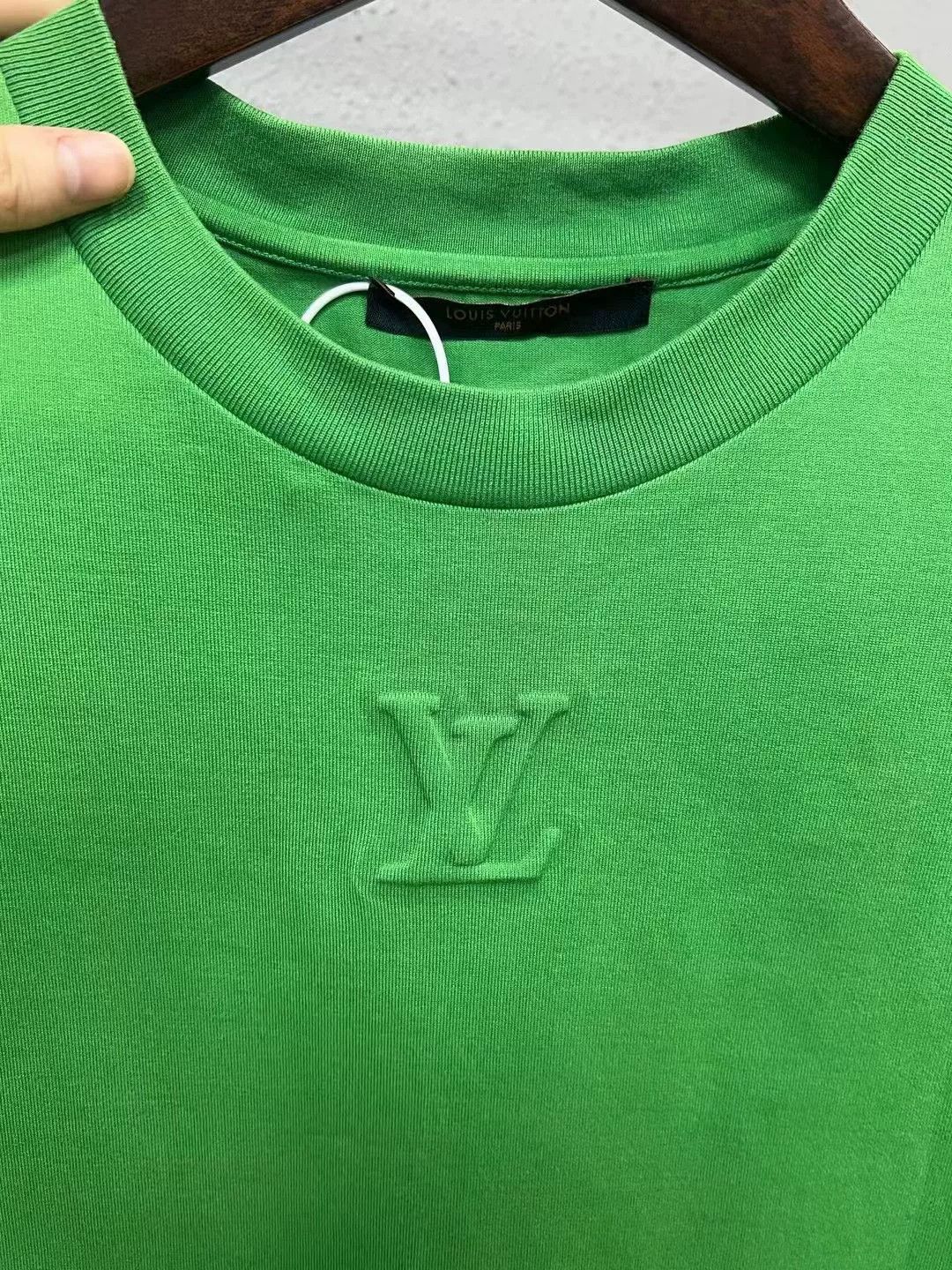 Louis Vuitton LV Green Embossed Logo Short-Sleeve Size US L / EU 52-54 / 3 - 3 Thumbnail