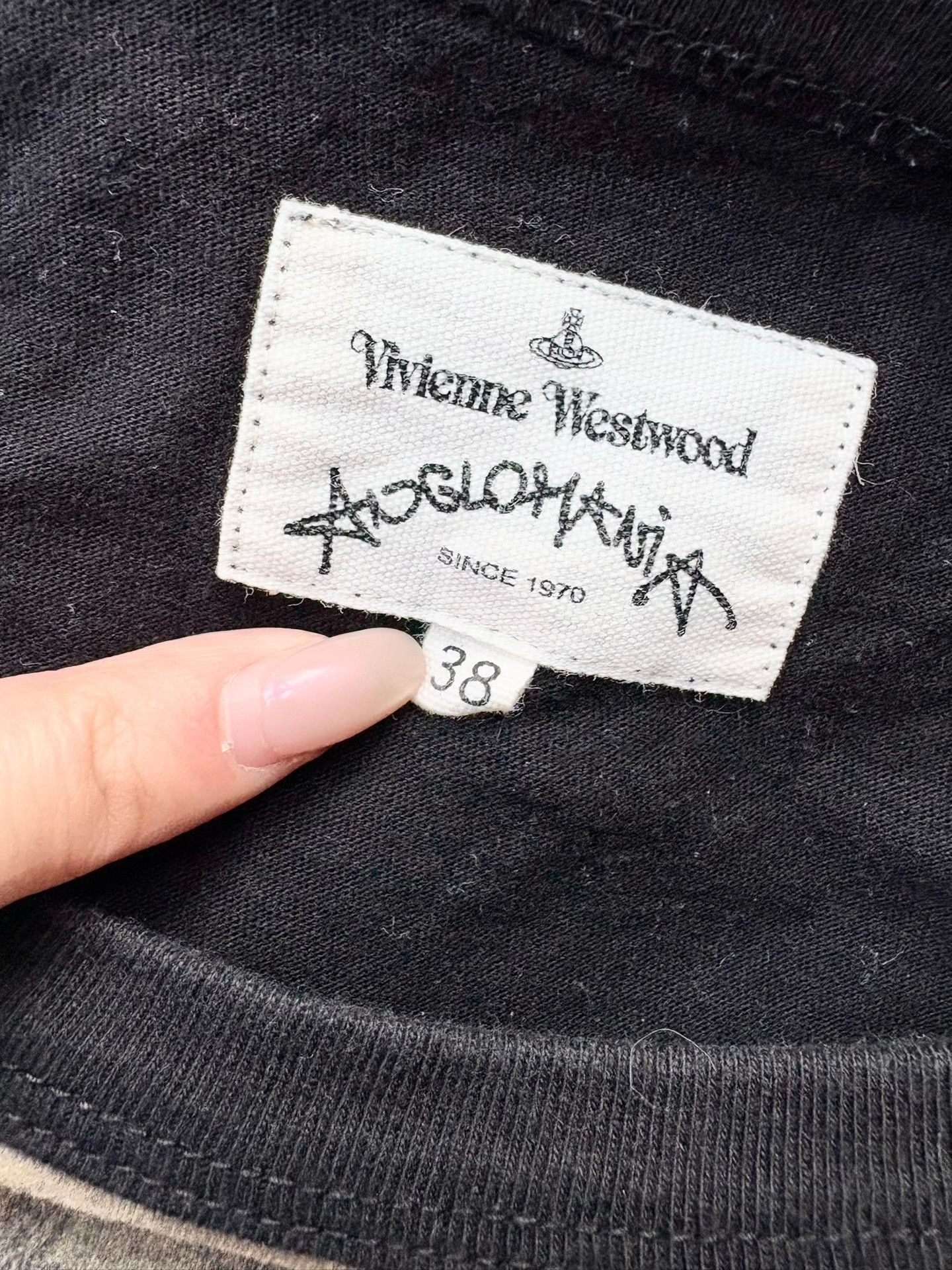 Vivienne Westwood Vivienne Westwood Vintage Black Saturn T-shirt Size S / US 4 / IT 40 - 6 Thumbnail