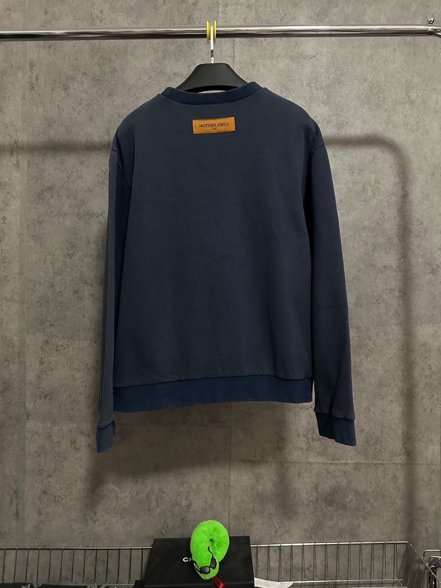 Louis Vuitton Louis Vuitton Embroidered Logo Sweatshirt Size US XS / EU 42 / 0 - 4 Thumbnail
