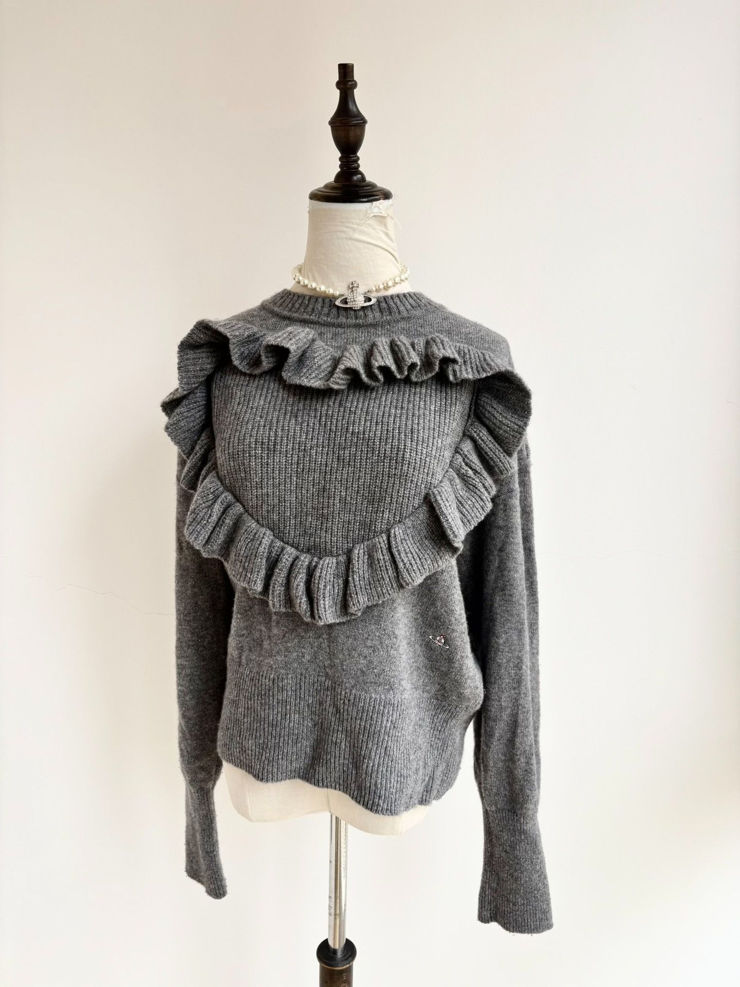 Vivienne Westwood Vivienne Westwood Vintage Gray Heart Knit Size M / US 6-8 / IT 42-44 - 2 Thumbnail