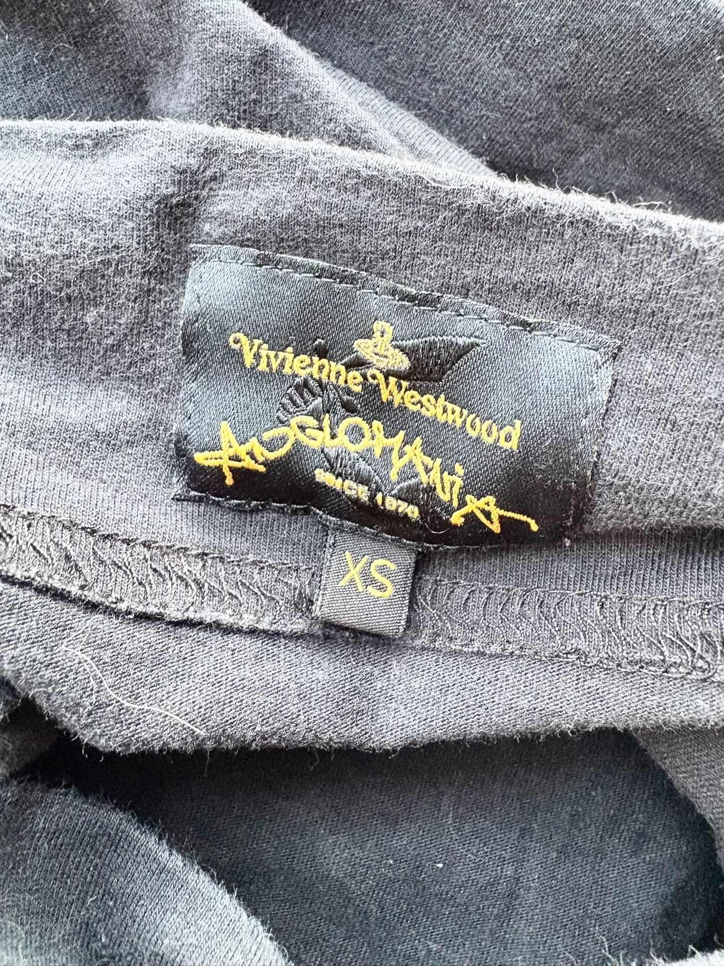 Vivienne Westwood Vivienne Westwood Vintage Saturn Short Sleeve T-shirt Size XS / US 0-2 / IT 36-38 - 6 Thumbnail
