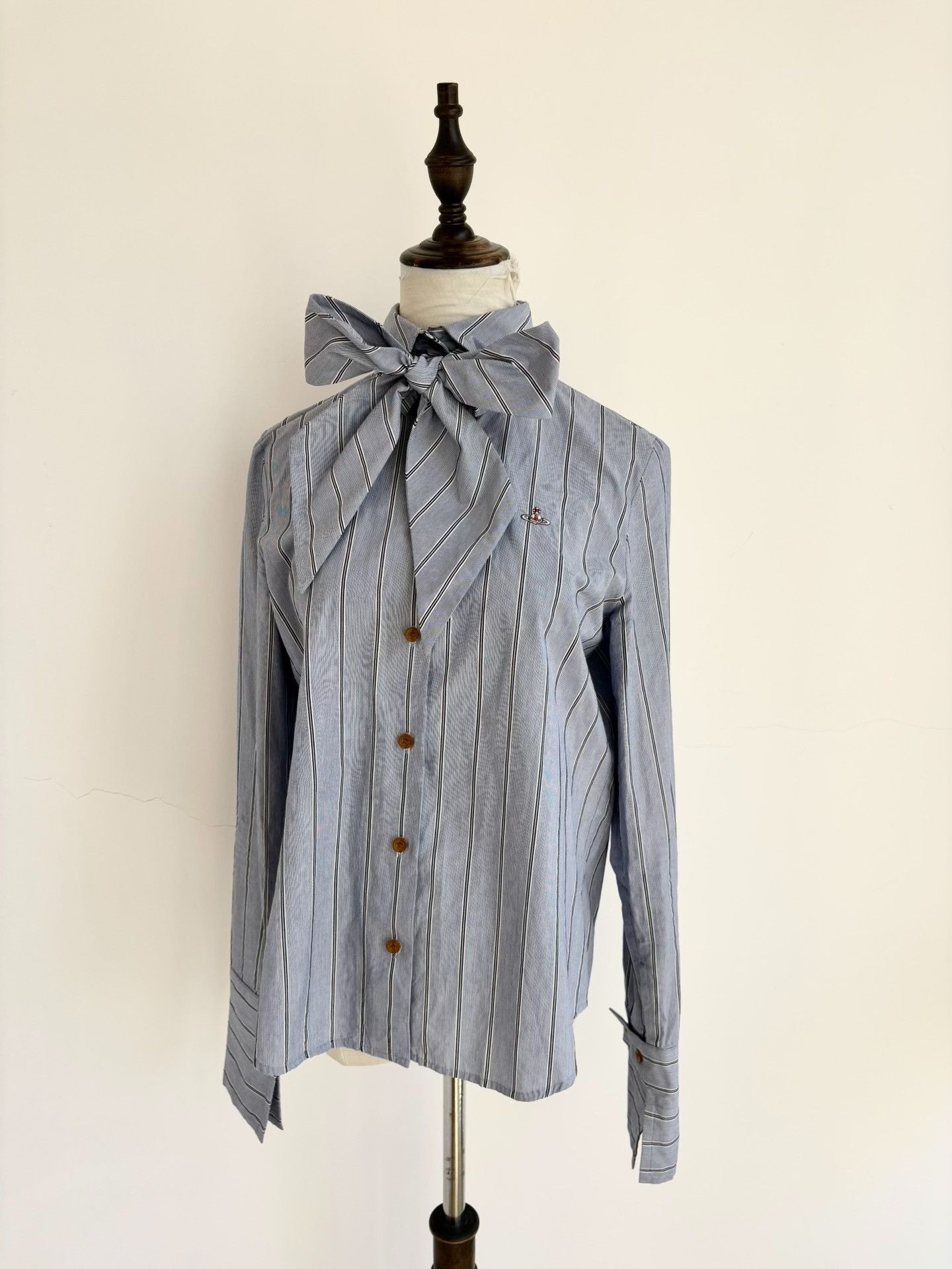Vivienne Westwood Vivienne Westwood Vintage Blue Stripe Bow Shirt Size L / US 10 / IT 46 - 3 Thumbnail