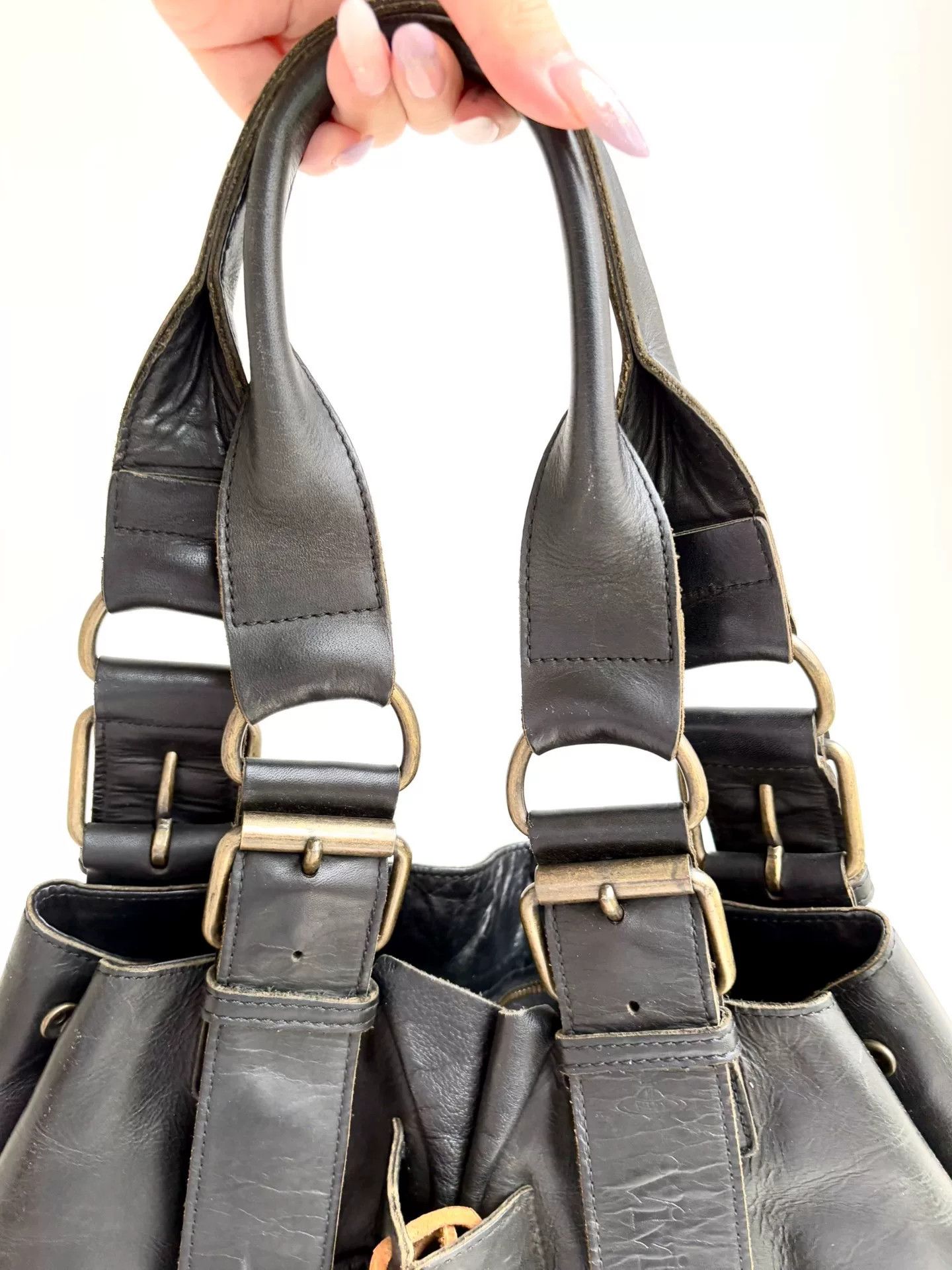 Vivienne Westwood Vivienne Westwood Vintage Black Leather Strap Handbag Size ONE SIZE - 7 Thumbnail